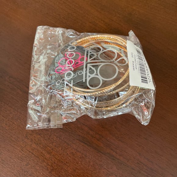 Paparazzi Circlet Circus Gold Bracelets - Picture 3 of 3